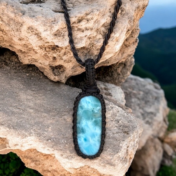 Jewelry - 🌊 Larimar Stone Pendant Necklace 🌊